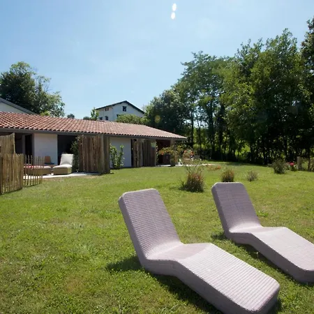 La Loge Des Golfs Bed & Breakfast Arbonne